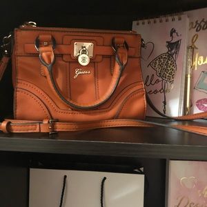 Guess Cross Body